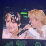 [NCT드림] 런쥔이 <b>재민</b>이 옷 들추고 신났음ㅋㅋㅋㅋ