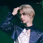 [이것좀봐줘] 필릭스 이<b>괴상</b>한 머리띠를대체 어떻게 소화함???