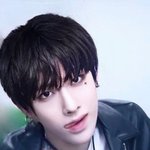 <b>누</b>가 리키한테 말좀 전해줘