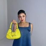 <b>리정</b> 이쁘다