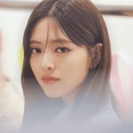 <b>우와</b> 있지유나 진짜 예쁘다