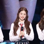 솔직히 요즘 이뻐지기 <b>욜라</b> 쉽지않니