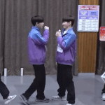 근데 센터즈 <b>떡밥</b> 너무 한번에 몰아쳐서