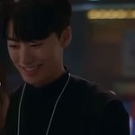 이거 누군지 알거나 무슨영화인지 아는사람 ㅠ