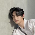 <b>김지웅</b> 그림자가 레전드인데?