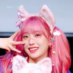 <b>입안</b>의 사탕같이 스위트한 여돌