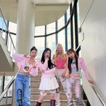 통통 튀는 피프티피프티 <b>Cupid</b> 활동 의상 모음