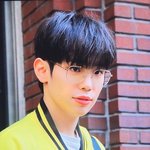 김태래 이날도 안경 <b>도수</b>있는거였네