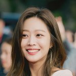 <b>특유</b>의 분위기 풍기는 여배우