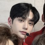 김지웅 외모 칭찬글만 올라오면 <b>득달</b>같이 달려드네