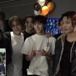 엔하이픈은 다같이 <b>리더</b>를 키움