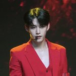 김지웅 저얼굴 폼 그대로일텐데