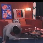 [방탄소년단] <b>빽빽</b>한 정수리 자랑하면서 꼼꼼하게