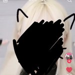 이런 백금발이면 <b>탈색</b> 몇번해여돼?