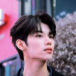 틱톡 <b>유사</b>는 안먹힘?? 여친과의 데이트 기다리는 이정현