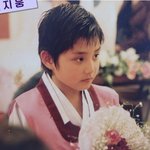 <b>김지웅</b>은 대체 뭘까