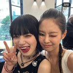 제니 <b>레드립</b> 자주 했으면