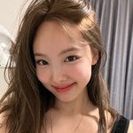 나연 애<b>교살</b> 조카 예쁘다