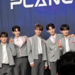하...준현군 <b>바지</b> 좀 제발 올려입으면 <b>안</b>되나요