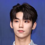 이정현 이 <b>좌식</b>....