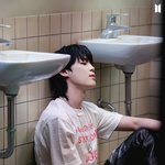 [방탄소년단] <b>턱선</b>에 찔리고 싶다ㅜㅋ