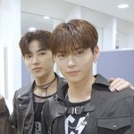 오늘도 아름다운 성한빈 장하오 <b>투샷</b>