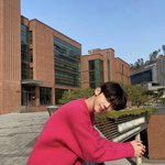 아니 한<b>유진</b> 또 성한빈 옷 입음