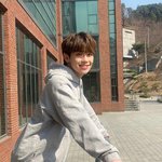 김태래 또 그 반반바지<b>입음</b>