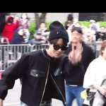 [방탄소년단] 호비<b>형아</b>가 꽃들고 추카 와써ㅜㅎ