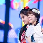 안유진 <b>노정</b>의 친한가봐