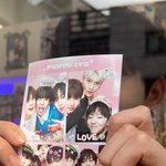 위에화즈 <b>네컷</b> 미쳤냐