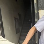 한유진 손잡고 데리고 가는 김규빈 <b>실존</b>