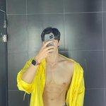 옛날에 <b>집앞</b>에 존.나 잘생긴