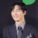 박서준 눈웃음