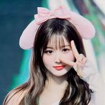 <b>설윤</b> 앞머리 무슨일이야