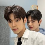 근데 <b>투정</b>현 이 사진 어디 뜬 거임?