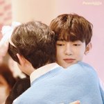 근데 장<b>하오</b> 얼굴은 갈수록