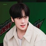 어떻게 이렇게 생겨? (남돌 <b>ver</b>.)