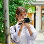 아이유 점점 더.. 이뻐<b>지네</b>
