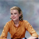 그레이스 <b>켈리</b>로 보는 50년대 패션