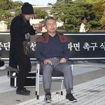 "머리는 자란다" 박지원 <b>냉소</b> 부메랑으로…野의 '내로남불' 삭발...