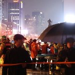 서울 광화문 세종대왕상 앞에서 분신 1명 <b>중태</b>