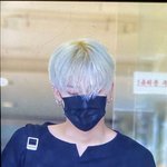 리키 <b>은발</b>로 바꾼건가?