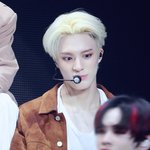 [NCT드림] 아 이제노 러러한테 불만강쥐 <b>표정</b> 짓다가 돌아보니까