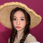 설윤 서양 <b>명화</b>같다