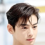 디올이 정성 들여서 구현한 <b>ai</b> 같은 차은우