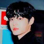 <b>김지웅</b> 오늘 얼굴 미쳤냐