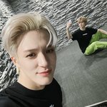 [NCT드림] 한명은 <b>꿈나라</b>가고 한명은 일어나고