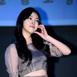 [엔터톡] 민하람, '귀여운 볼하트'