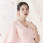 아이유, <b>이종석</b>이 반한 ‘핑크 여신